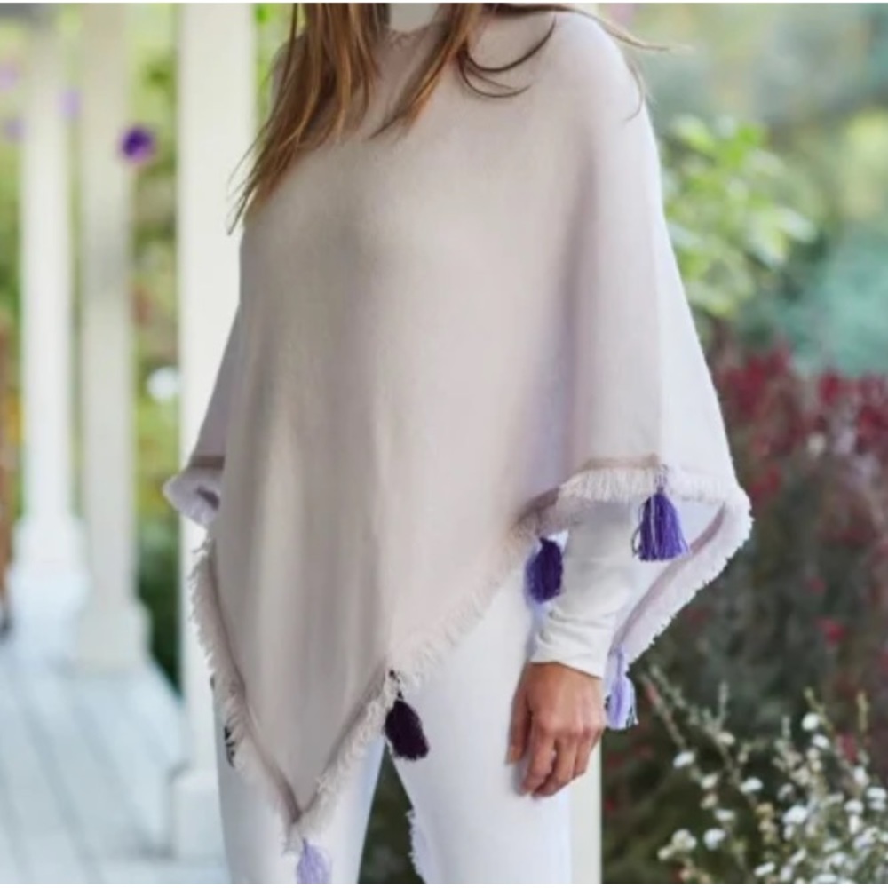 NWT BERYLL‎ ONE SIZE 100% cashmere pink poncho cape sweater with Pom poms